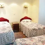 The Avenue Ξενοδοχείο 3*