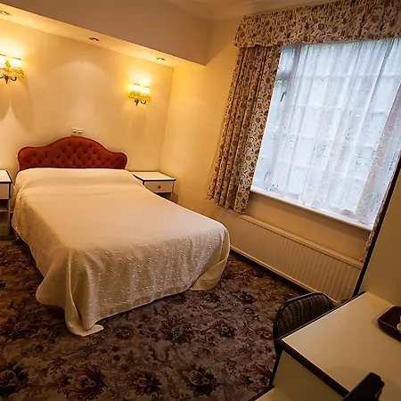 Hotel The Avenue
