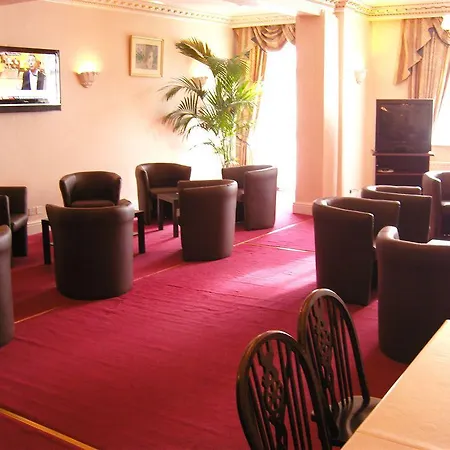 The Avenue Hotel 3*