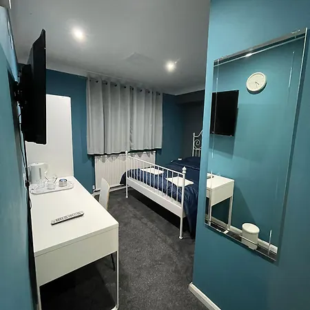 Hotel The Avenue 3*