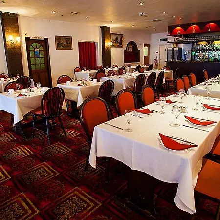 The Avenue Hotel 3*