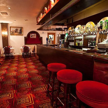 The Avenue Hotel