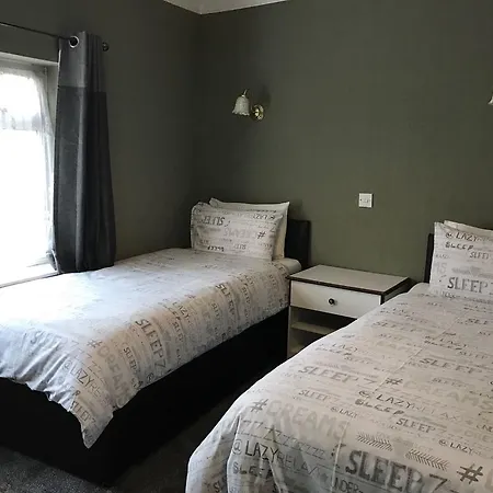Hotel The Avenue 3*