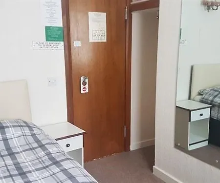 호텔 The Avenue 3*