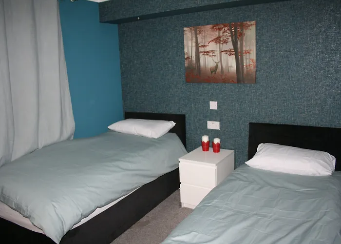 The Avenue Leeds (West Yorkshire)