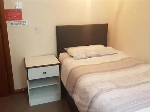 The Avenue 3* Leeds (West Yorkshire)