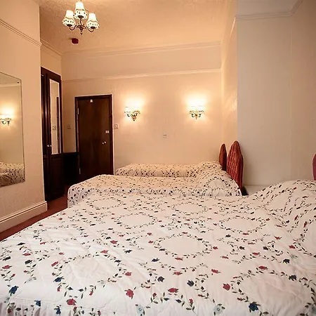 The Avenue 3* Leeds (West Yorkshire)