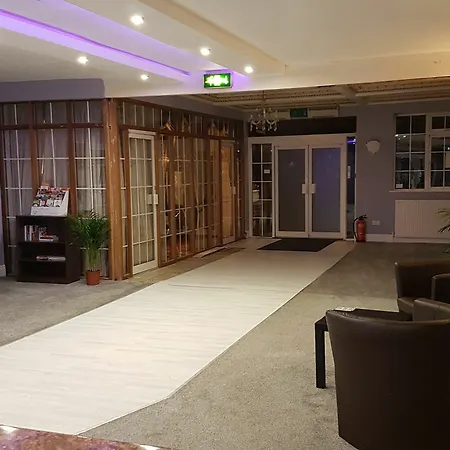 The Avenue Leeds (West Yorkshire)