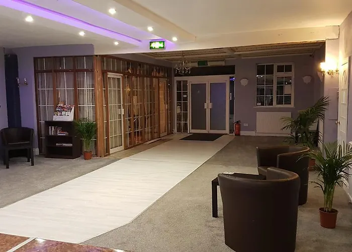 The Avenue 3* Leeds (West Yorkshire)